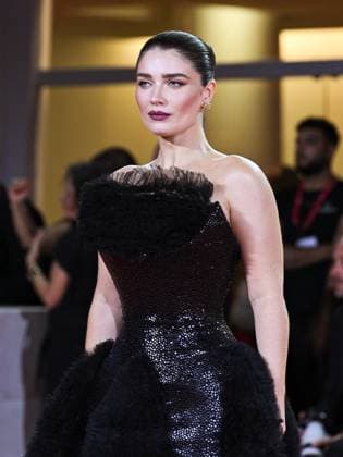 Venice, 82nd Venice International Film Festival 2025 - Evening 2 - Red Carpet for the film Jay Kelly - Pictured: Eve Hewson  Copyright: xManuelexMangiarottix xipa-agency.netx xPoolxPhotoxEventsx06x IPA_Agency_IPA63498161