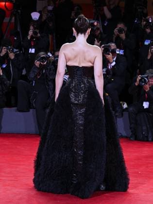 Venice, 82nd Venice International Film Festival 2025 - Evening 2 - Red Carpet for the film Jay Kelly - Pictured: Eve Hewson  Copyright: xManuelexMangiarottix xipa-agency.netx xPoolxPhotoxEventsx06x IPA_Agency_IPA63498143