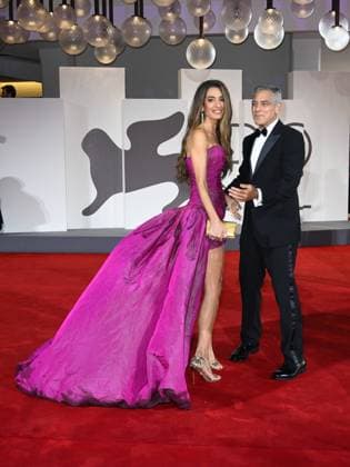 Venice, 82nd Venice International Film Festival 2025 - Evening 2. Red Carpet Film Jay Kelly. Pictured are George and Amal Clooney.  Copyright: xSimonexComix xipa-agency.netx xPoolxPhotoxEventsx06x IPA_Agency_IPA63498197
