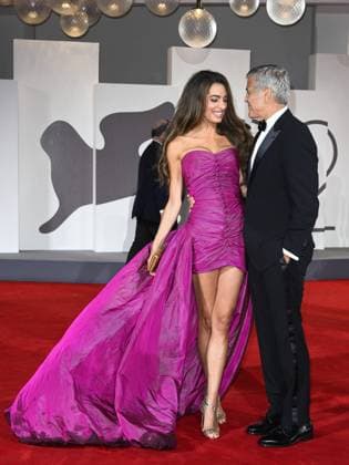 Venice, 82nd Venice International Film Festival 2025 - Evening 2. Red Carpet Film Jay Kelly. Pictured are George and Amal Clooney.  Copyright: xSimonexComix xipa-agency.netx xPoolxPhotoxEventsx06x IPA_Agency_IPA63498202