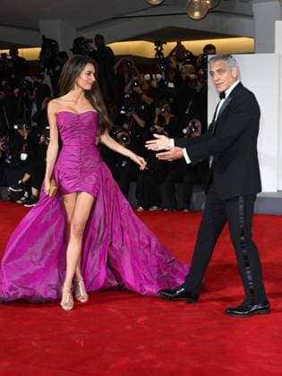 Venice, Italy: Venice, 82nd Venice International Film Festival 2025 - Evening 2. Red Carpet Film Jay Kelly. Pictured are George and Amal Clooney. Venice Italy  - ZUMAp169 20250828_zea_p169_1720 Copyright: xSimonexComix