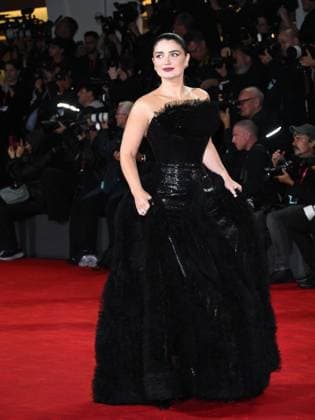 Venice, 82nd Venice International Film Festival 2025 - Evening 2. Red Carpet Film Jay Kelly. Pictured: Eve Hewson  Copyright: xSimonexComix xipa-agency.netx xPoolxPhotoxEventsx06x IPA_Agency_IPA63499324