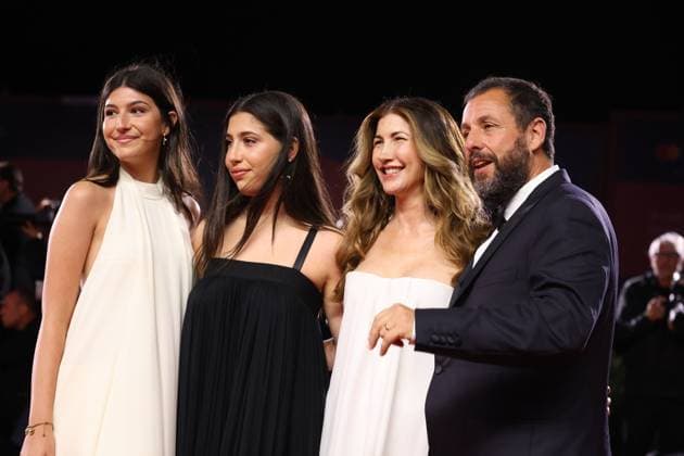 Jay Kelly Red Carpet - The 82nd Venice International Film Festival Adam Sandler VENICE, ITALY - AUGUST 28: Jay Kelly red carpet during the 82nd Venice International Film Festival on August 28, 2025 in Venice, Italy. CAP GOL GOL Venice Italy Copyright: xRickxGold CapitalxPicturesx
