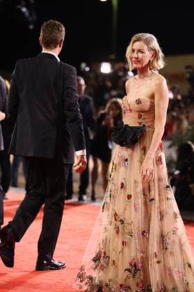 Jay Kelly Red Carpet - The 82nd Venice International Film Festival Naomi Watts VENICE, ITALY - AUGUST 28: Jay Kelly red carpet during the 82nd Venice International Film Festival on August 28, 2025 in Venice, Italy. CAP GOL GOL Venice Italy Copyright: xRickxGold CapitalxPicturesx