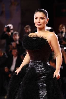 Jay Kelly Red Carpet - The 82nd Venice International Film Festival Eve Hewson VENICE, ITALY - AUGUST 28: Jay Kelly red carpet during the 82nd Venice International Film Festival on August 28, 2025 in Venice, Italy. CAP GOL GOL Venice Italy Copyright: xRickxGold CapitalxPicturesx