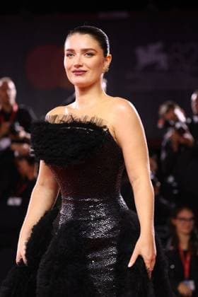 Jay Kelly Red Carpet - The 82nd Venice International Film Festival Eve Hewson VENICE, ITALY - AUGUST 28: Jay Kelly red carpet during the 82nd Venice International Film Festival on August 28, 2025 in Venice, Italy. CAP GOL GOL Venice Italy Copyright: xRickxGold CapitalxPicturesx
