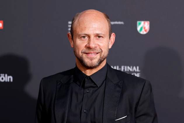 Schauspieler Moritz Führmann kommt zur Abendveranstaltung anlässlich der Kölner Jurysitzung zum international Emmy Award 2025 - Semi Final round of Judging der international Emmy Awards auf Schloss Arff. Köln, 28.08.2025 NRW Deutschland Copyright: xChristophxHardtx