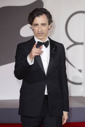 Jay Kelly Red Carpet - The 82nd Venice International Film Festival VENICE, ITALY - AUGUST 28: Director Noah Baumbach attends the Jay Kelly red carpet during the 82nd Venice International Film Festival on August 28, 2025 in Venice, Italy. Prima Barol Anadolu Venice Italy. Editorial use only. Please get in touch for any other usage.  Copyright: x2025xAnadoluxPrimaxBarolx