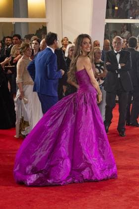 Jay Kelly Red Carpet - The 82nd Venice International Film Festival VENICE, ITALY - AUGUST 28: Amal Clooney attends the Jay Kelly red carpet during the 82nd Venice International Film Festival on August 28, 2025 in Venice, Italy. Prima Barol Anadolu Venice Italy. Editorial use only. Please get in touch for any other usage.  Copyright: x2025xAnadoluxPrimaxBarolx