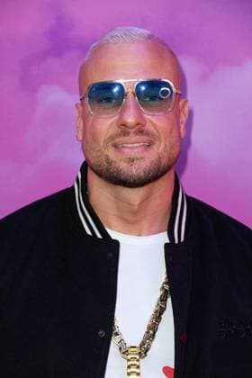 Eric Sindermann beim Premieren-Event von THE POWER by Joyn auf dem Alice Rooftop & Garden in Berlin am 28.08.2025