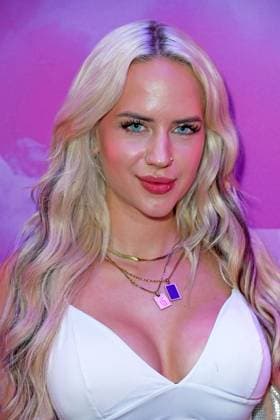 Gina Beckmann beim Premieren-Event von THE POWER by Joyn auf dem Alice Rooftop & Garden in Berlin am 28.08.2025