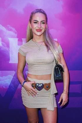 Emma Fernlund beim Premieren-Event von THE POWER by Joyn auf dem Alice Rooftop & Garden in Berlin am 28.08.2025