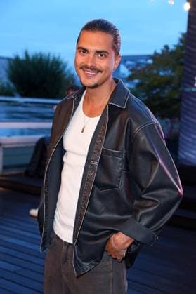 Tim Kühnel beim Premieren-Event von THE POWER by Joyn auf dem Alice Rooftop & Garden in Berlin am 28.08.2025
