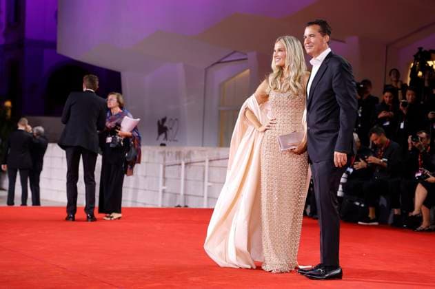 Molly Sims mit Ehemann Scott Stuber bei der Premiere des Kinofilms Jay Kelly auf der Biennale di Venezia 2025 82. Internationale Filmfestspiele von Venedig im Palazzo del Cinema. Venedig, 28.08.2025
