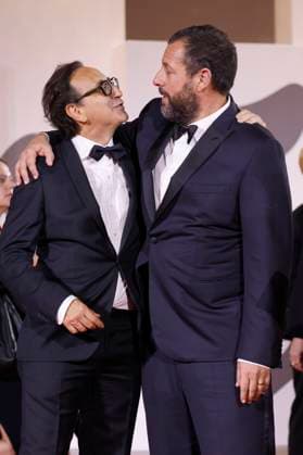 Giovanni Esposito und Adam Sandler bei der Premiere des Kinofilms Jay Kelly auf der Biennale di Venezia 2025 82. Internationale Filmfestspiele von Venedig im Palazzo del Cinema. Venedig, 28.08.2025