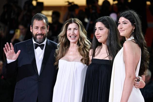 Venice Jay Kelly Premiere AM Adam Sandler, Sunny Madeline Sandler, Jackie Sandler and Madison Sandler attending the Jay Kelly Premiere as part of the 82nd Venice International Film Festival at the Lido in Venice, Italy on August 28, 2025. Photo by Aurore Marechal ABACAPRESS.COM Venice Italy  Copyright: xMarechalxAurore ABACAx
