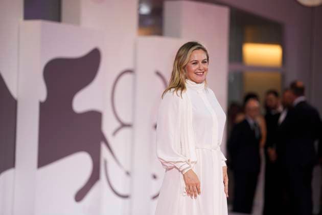 Bugonia red carpet during the 82nd Venice International Film Festival in Venice Lido - 28 Aug 2025 Alicia Silverstone attends the Bugonia red carpet during the 82nd Venice International Film Festival. Venice Lido Italy Copyright: xDanielexCifalax xSOPAxImagesx _CIF3639