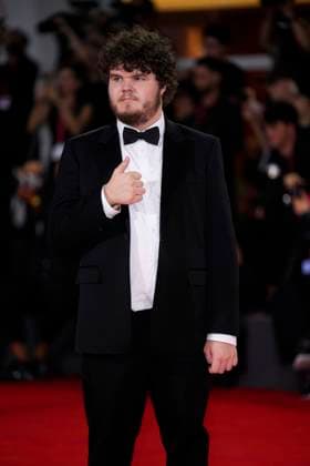 Bugonia red carpet during the 82nd Venice International Film Festival in Venice Lido - 28 Aug 2025 Aidan Delbis attends the Bugonia red carpet during the 82nd Venice International Film Festival. Venice Lido Italy Copyright: xDanielexCifalax xSOPAxImagesx _CIF3699