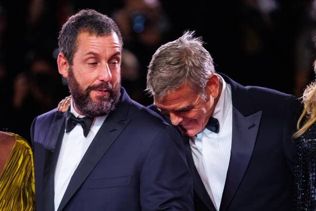 Red carpet of the film Jay Kelly at the 82nd Venice Film Festival in Venice - 28 Aug 2025 Adam Sandler and George Clooney attend the red carpet of the film Jay Kelly at the Palazzo del Cinema during the 82nd Venice Film Festival. Venice Italy Copyright: xMarcoxBaradax xSOPAxImagesx MBARADA_0002-2