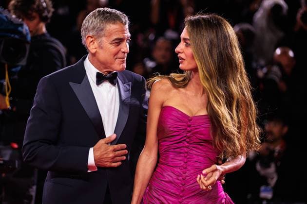 Red carpet of the film Jay Kelly at the 82nd Venice Film Festival in Venice - 28 Aug 2025 George Clooney and Amal Clooney attend the red carpet of the film Jay Kelly at the Palazzo del Cinema during the 82nd Venice Film Festival. Venice Italy Copyright: xMarcoxBaradax xSOPAxImagesx MBARADA_0006