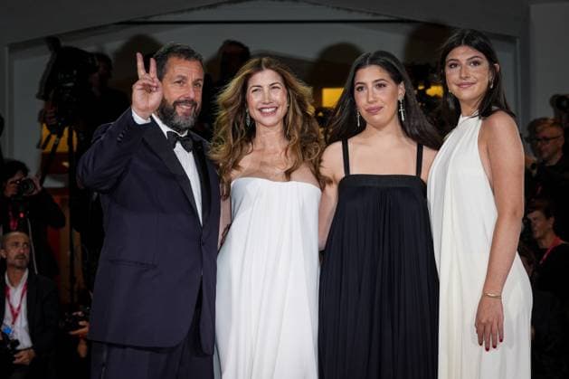 Jay Kelly red carpet during the 82nd Venice International Film Festival in Venice, Italy on 28 August 2025. Adam Sandler, Jackie Sandler, Sadie Sandler, Sunny Sandler attend the Jay Kelly red carpet during the 82nd Venice International Film Festival in Venice, Italy on 28 August 2025., Credit:Stefano Costantino TTL Avalon Italy, Venice  Copyright: xStefanoxCostantinoxTTLx xAvalonx 1032159398