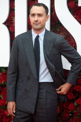 The Roses UK Premiere Arrivals at Odeon Luxe, Leicester Square, London, UK Jamie Demetriou attends The The Roses UK Premiere at Odeon Luxe, Leicester Square, London, England, UK on Thursday 28 August, 2025., Credit:Justin Ng Avalon UK, England, London, Odeon Luxe, Leicester Square Copyright: xJustinxNgx xAvalonx 1032181006