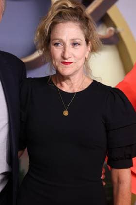 August 28, 2025, Las Vegas, Nevada, USA: EDIE FALCO on the yellow carpet for the world premiere of the Wizard of Oz at Sphere in Las Vegas, Nevada. Las Vegas USA - ZUMAg247 20250828_znp_g247_029 Copyright: xGagexSkidmorex