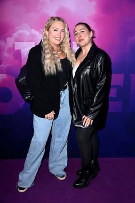 Marlisa Rudizo aka Mrs. Marlisa und Mia Minea bei der Premiere der Reality-Show The Power im Alice Rooftop & Garden. Berlin, 28.08.2025