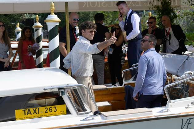 Jacob Elordi bei der Ankunft am Pier des Hotels Excelsior auf der Biennale di Venezia 2025 82. Internationale Filmfestspiele von Venedig. Venedig, 29.08.2025 *** Jacob Elordi arriving at the pier of the Hotel Excelsior at the Biennale di Venezia 2025 82 Venice International Film Festival Venice, 29 08 2025 Foto:xA.xM.xTinghinox xFuturexImagex elordi_5801