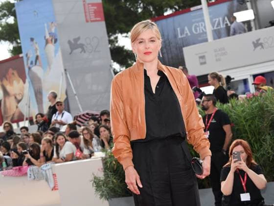 Venice, 82nd Venice International Film Festival 2025 - evening 3 - red carpet for the film A Pied D Oeuvre In the photo: Valerie Donzelli  Copyright: xAlbertoxTerenghix xipa-agency.netx xPoolxPhotoxEventsx06x IPA_Agency_IPA63580918