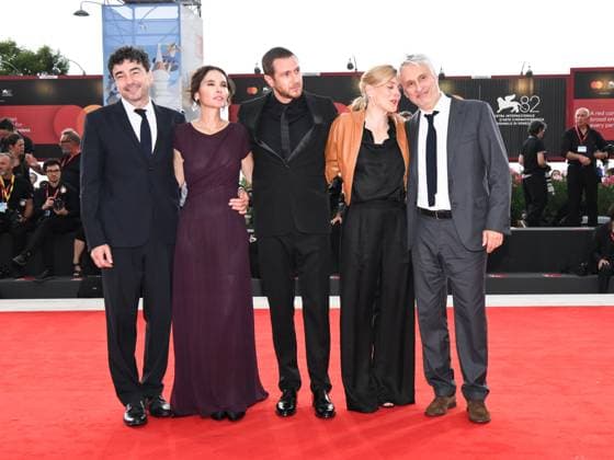 Venice, 82nd Venice International Film Festival 2025 - evening 3 - red carpet of the film A Pied D Oeuvre In the photo Franck Courtès, Virginie Ledoyen, Valerie Donzelli, Bastien Bouillon,  Copyright: xAlbertoxTerenghix xipa-agency.netx xPoolxPhotoxEventsx06x IPA_Agency_IPA63580931
