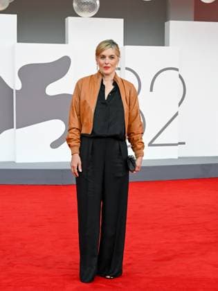 Venice, 82nd Venice International Film Festival 2025 - Evening 3 - Red Carpet for the film A Pied D Oeuvre - Pictured: Valérie Donzelli  Copyright: xManuelexMangiarottix xipa-agency.netx xPoolxPhotoxEventsx06x IPA_Agency_IPA63581588