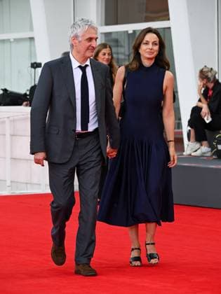 Venice, 82nd Venice International Film Festival 2025 - Evening 3 - Red Carpet for the film A Pied D Oeuvre - Pictured: Alain Goldman and Éliette Abécassis  Copyright: xManuelexMangiarottix xipa-agency.netx xPoolxPhotoxEventsx06x IPA_Agency_IPA63581611