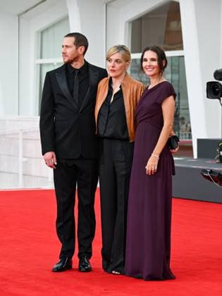 Venice, ITALY: Venice, 82nd Venice International Film Festival 2025 - evening 3 - red carpet of the film A Pied D Oeuvre - In the photo: Bastien Bouillon, ValÃ rie Donzelli, Virginie Ledoyen, Venice ITALY  - ZUMAp169 20250829_zea_p169_757 Copyright: xManuelexMangiarottix
