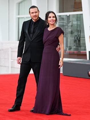 Venice, ITALY: Venice, 82nd Venice International Film Festival 2025 - evening 3 - red carpet of the film A Pied D Oeuvre - In the photo: Bastien Bouillon, Virginie Ledoyen, Venice ITALY  - ZUMAp169 20250829_zea_p169_773 Copyright: xManuelexMangiarottix