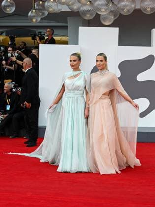 Venice, 82nd Venice International Film Festival 2025 - evening 3 - red carpet of the film After The Hunt - Pictured: Lady Amelia and Eliza Spencer  Copyright: xManuelexMangiarottix xipa-agency.netx xPoolxPhotoxEventsx06x IPA_Agency_IPA63582703