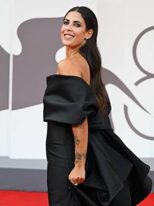 Venice, 82nd Venice International Film Festival 2025 - Evening 3 - Red Carpet for the film After The Hunt - Pictured: Martina Luchena  Copyright: xManuelexMangiarottix xipa-agency.netx xPoolxPhotoxEventsx06x IPA_Agency_IPA63582832