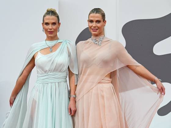 Venice, 82nd Venice International Film Festival 2025 - evening 3 - red carpet of the film After The Hunt - Pictured: Lady Amelia and Eliza Spencer  Copyright: xManuelexMangiarottix xipa-agency.netx xPoolxPhotoxEventsx06x IPA_Agency_IPA63582697