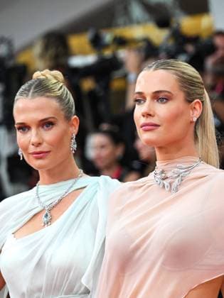 Venice, 82nd Venice International Film Festival 2025 - Evening 3 - The red carpet for the film After The Hunt. Pictured are Lady Amelia and Eliza Spencer.  Copyright: xLadyxAmeliaxedxElizaxSpencerx xipa-agency.netx xPoolxPhotoxEventsx06x IPA_Agency_IPA63582786