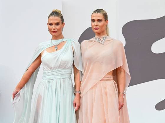 Venice, 82nd Venice International Film Festival 2025 - Evening 3 - The red carpet for the film After The Hunt. Pictured are Lady Amelia and Eliza Spencer.  Copyright: xLadyxAmeliaxedxElizaxSpencerx xipa-agency.netx xPoolxPhotoxEventsx06x IPA_Agency_IPA63582810