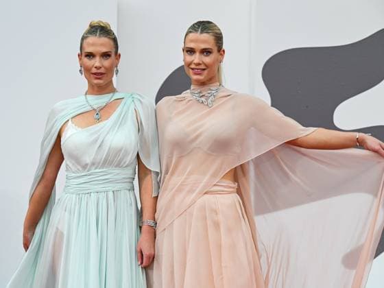 Venice, ITALY: Venice, 82nd Venice International Film Festival 2025 - evening 3 - red carpet of the film After The Hunt - Pictured: Lady Amelia and Eliza Spencer Venice ITALY  - ZUMAp169 20250829_zea_p169_822 Copyright: xManuelexMangiarottix