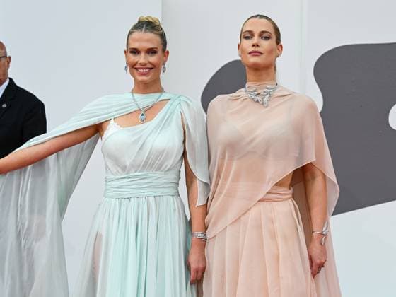 Venice, ITALY: Venice, 82nd Venice International Film Festival 2025 - evening 3 - red carpet of the film After The Hunt - Pictured: Lady Amelia and Eliza Spencer Venice ITALY  - ZUMAp169 20250829_zea_p169_823 Copyright: xManuelexMangiarottix