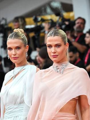 Venice, Italy: Venice, 82nd Venice International Film Festival 2025 - Evening 3 - The red carpet for the film After The Hunt. Pictured are Lady Amelia and Eliza Spencer. Venice Italy  - ZUMAp169 20250829_zea_p169_838 Copyright: xLadyxAmeliaxedxElizaxSpencerx