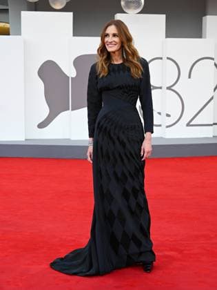 Venice, 82nd Venice International Film Festival 2025 - Evening 3 - Red Carpet for the film After The Hunt - Pictured: Julia Roberts  Copyright: xManuelexMangiarottix xipa-agency.netx xPoolxPhotoxEventsx06x IPA_Agency_IPA63583285