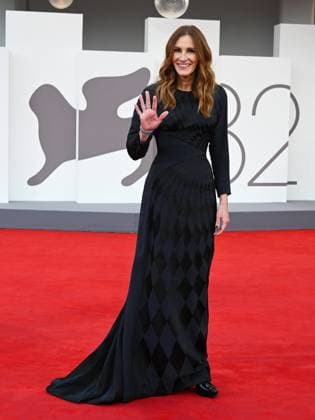 Venice, 82nd Venice International Film Festival 2025 - Evening 3 - Red Carpet for the film After The Hunt - Pictured: Julia Roberts  Copyright: xManuelexMangiarottix xipa-agency.netx xPoolxPhotoxEventsx06x IPA_Agency_IPA63583290