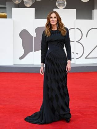 Venice, 82nd Venice International Film Festival 2025 - Evening 3 - Red Carpet for the film After The Hunt - Pictured: Julia Roberts  Copyright: xManuelexMangiarottix xipa-agency.netx xPoolxPhotoxEventsx06x IPA_Agency_IPA63583306
