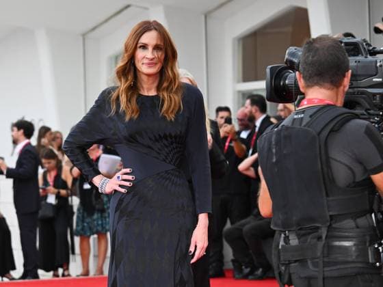 Venice, 82nd Venice International Film Festival 2025 - Evening 3 - Red Carpet for the film After The Hunt - Pictured: Julia Roberts  Copyright: xManuelexMangiarottix xipa-agency.netx xPoolxPhotoxEventsx06x IPA_Agency_IPA63583430