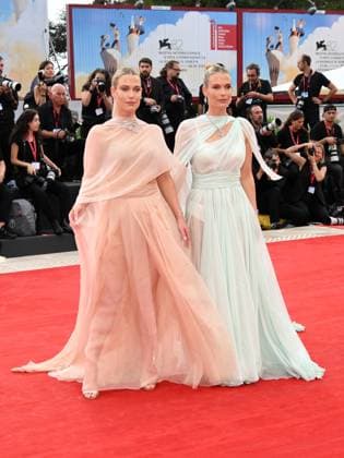 Venice, 82nd Venice International Film Festival 2025 - evening 3 - red carpet of the film After the Hunt Pictured: Lady Amelia Spencer Lady, Lady Eliza Spencer  Copyright: xAlbertoxTerenghi PoolxPhotoxEventsx06x xipa-agency.netx xPoolxPhotoxEventsx06x IPA_Agency_IPA63584552
