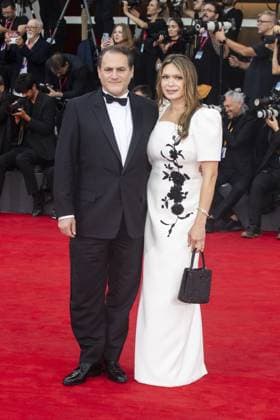 After The Hunt Red Carpet - ?The 82nd Venice International Film Festival VENICE, ITALY - AUGUST 29: Michael Stuhlbarg and Mai-Linh Lofgren attend the After The Hunt red carpet during the 82nd Venice International Film Festival on August 29, 2025 in Venice, Italy Primo Barol Anadolu Venice Italy. Editorial use only. Please get in touch for any other usage.  Copyright: x2025xAnadoluxPrimoxBarolx