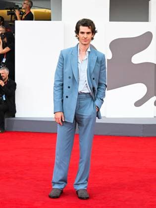 Venice, 82nd Venice International Film Festival 2025 - Evening 3 - The red carpet for the film After The Hunt. Pictured is Andrew Garfield.  Copyright: xManuelexMangiarottix xipa-agency.netx xPoolxPhotoxEventsx06x IPA_Agency_IPA63585055